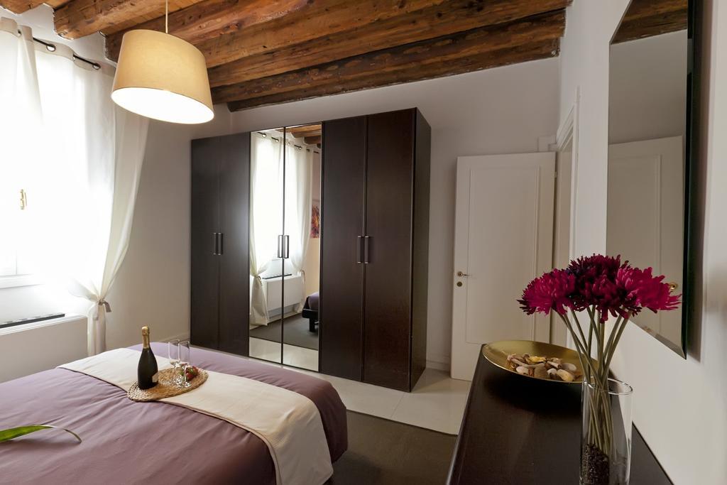 Appartamenti Sofia & Marilyn Castelfranco Véneto Habitación foto