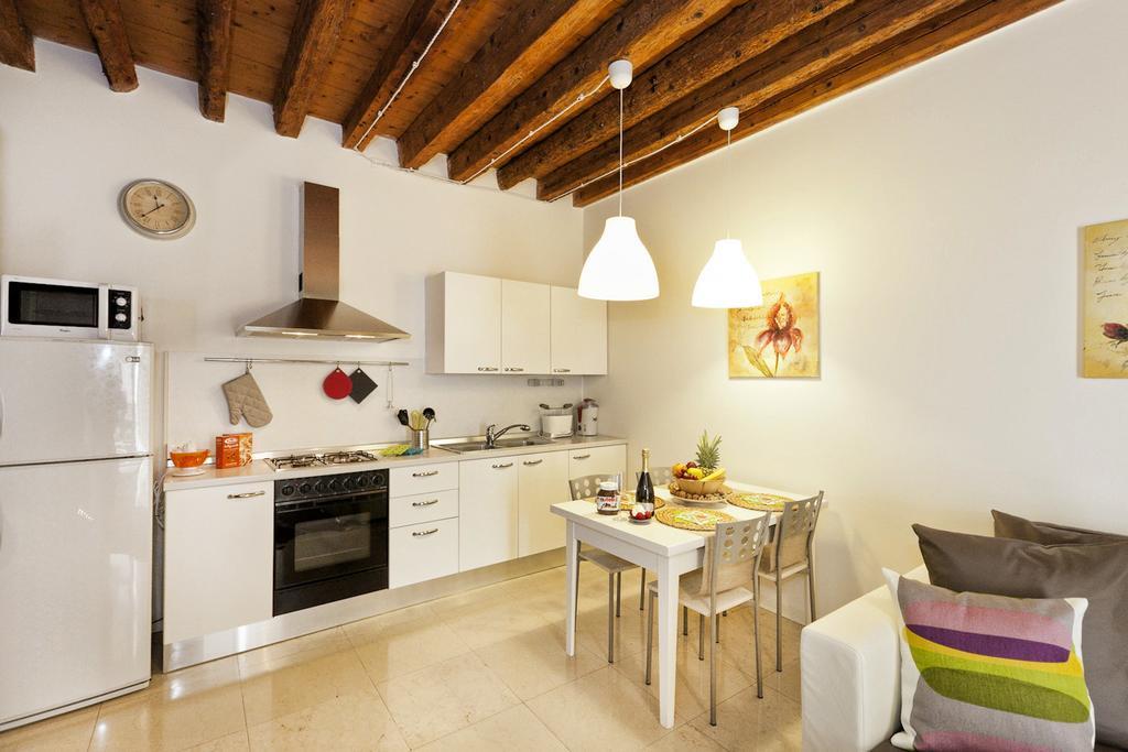 Appartamenti Sofia & Marilyn Castelfranco Véneto Habitación foto