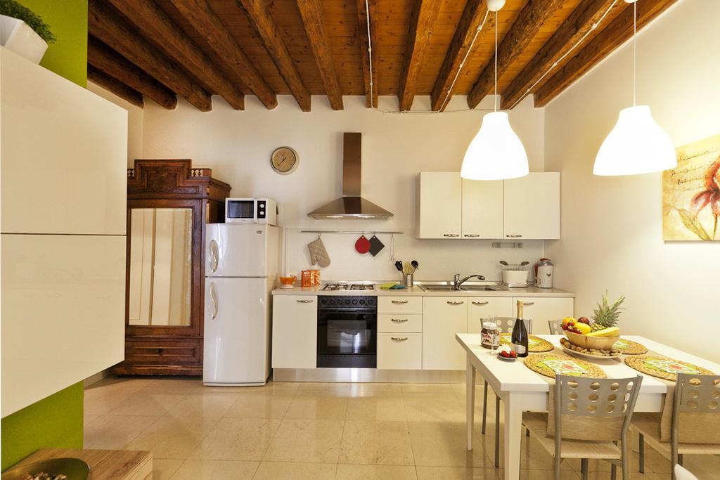 Appartamenti Sofia & Marilyn Castelfranco Véneto Habitación foto