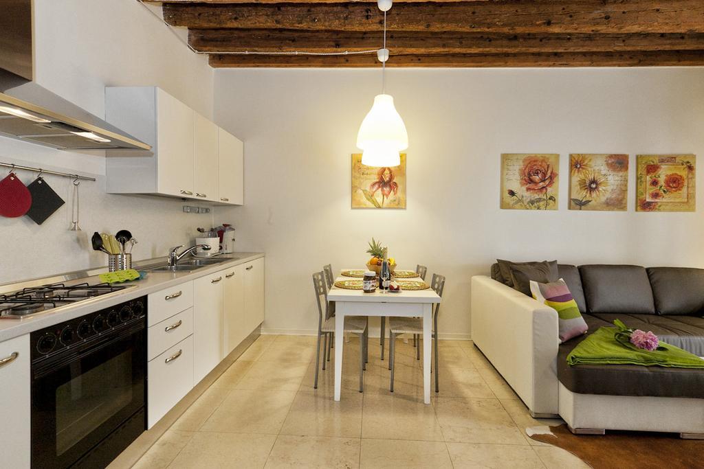Appartamenti Sofia & Marilyn Castelfranco Véneto Habitación foto