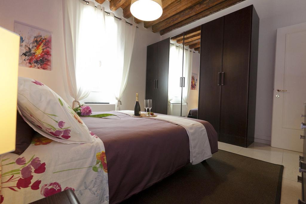Appartamenti Sofia & Marilyn Castelfranco Véneto Habitación foto