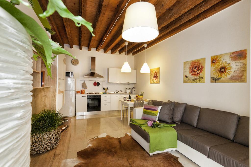 Appartamenti Sofia & Marilyn Castelfranco Véneto Habitación foto